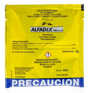 ALFADEX insecticida acaricida en formulación polvo humectable para uso en bovinos, ovinos, caprinos, cerdos, aves y perros, así como en instalaciones pecuarias.